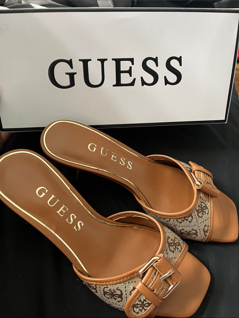 GUESS Tan Brown Logo-Trim Slip-On Heeled Mules